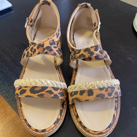 Elephantito Little Girl Braided Leopard Sandals - Picture 2 of 7